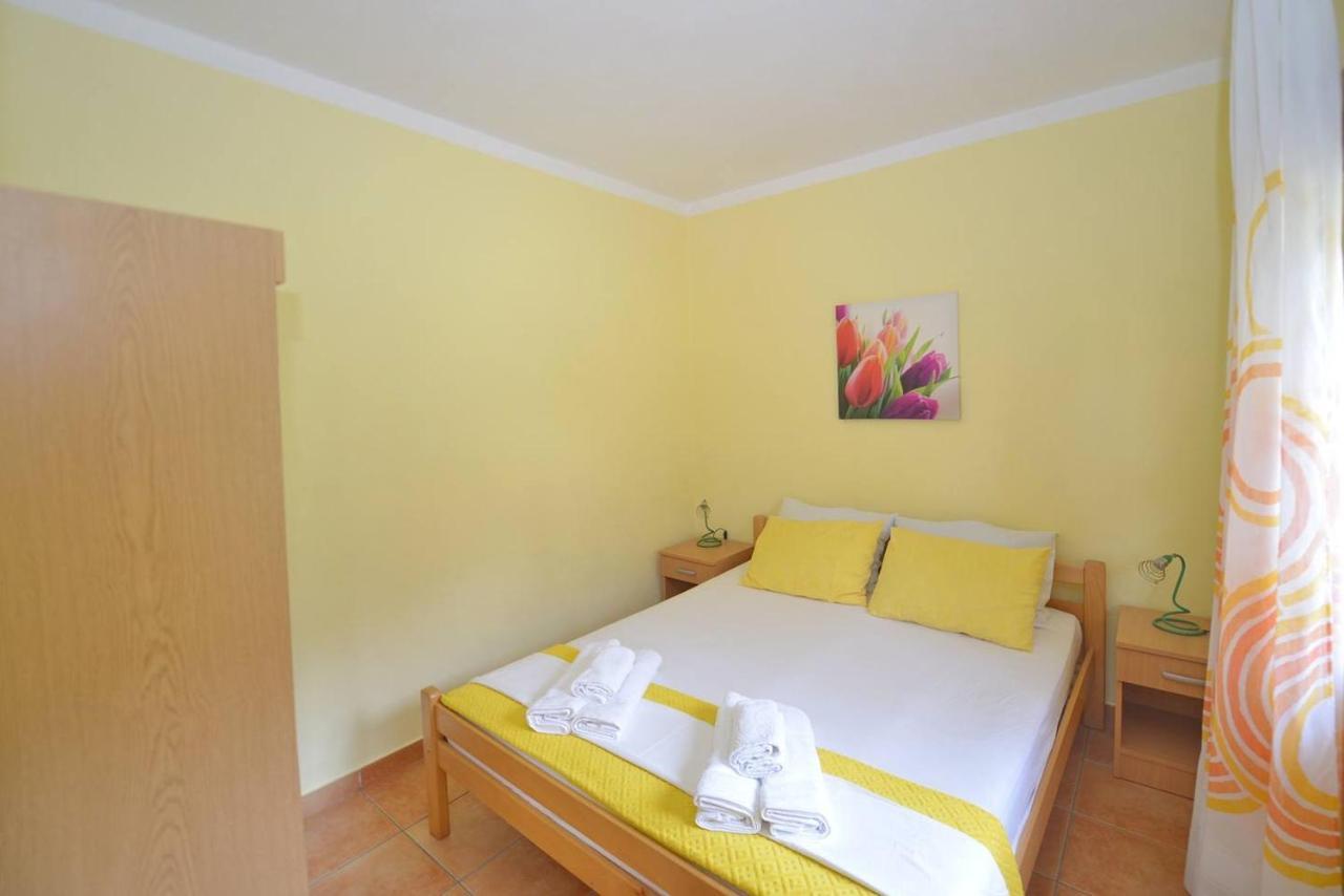 Mediterranean Holiday House & Apartments Kotor Exterior photo