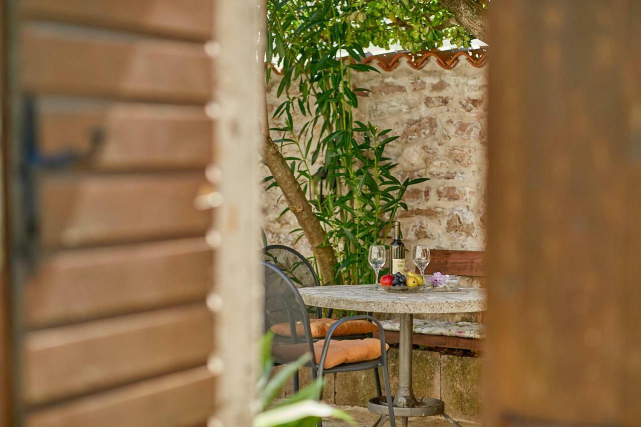 Mediterranean Holiday House & Apartments Kotor Exterior photo