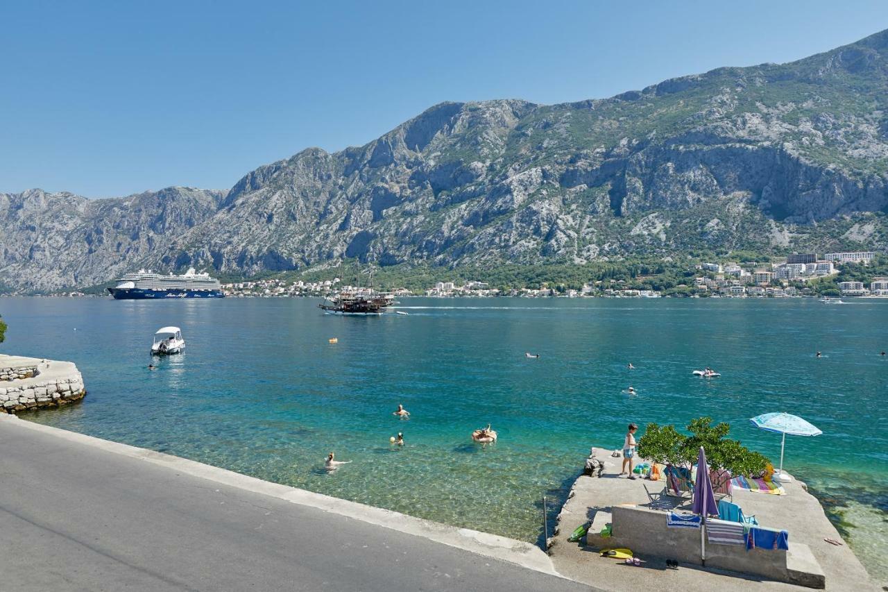 Mediterranean Holiday House & Apartments Kotor Exterior photo