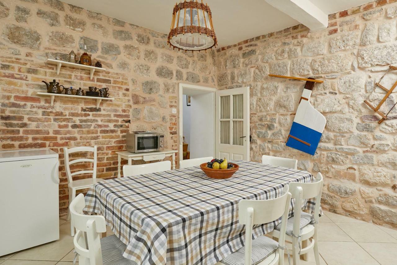 Mediterranean Holiday House & Apartments Kotor Exterior photo