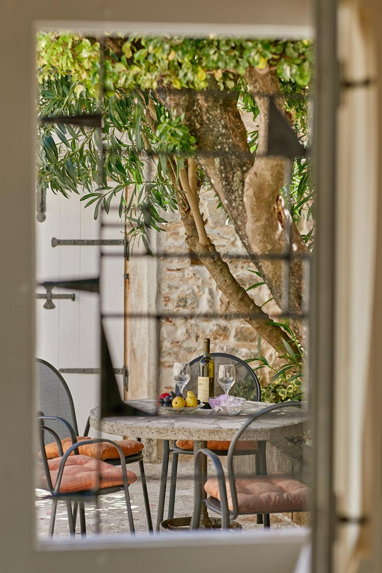 Mediterranean Holiday House & Apartments Kotor Exterior photo
